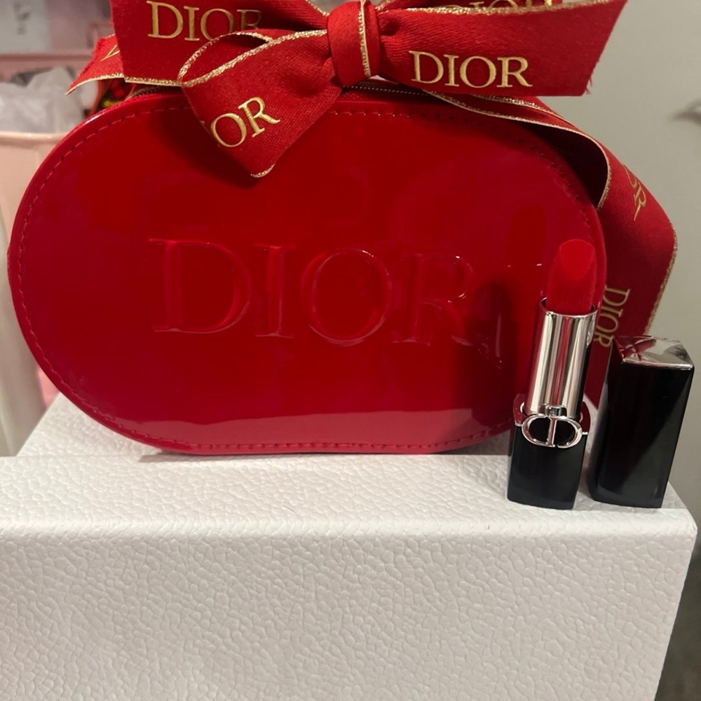 Dior Red Rouge Lipstick in 999 with Vanity Case & Ribbon-Box - Picture 5 of 9